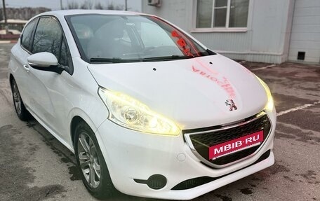 Peugeot 208 II, 2013 год, 700 000 рублей, 4 фотография