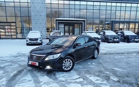 Toyota Camry, 2013 год, 1 488 888 рублей, 2 фотография