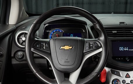 Chevrolet Tracker III, 2015 год, 1 437 000 рублей, 16 фотография