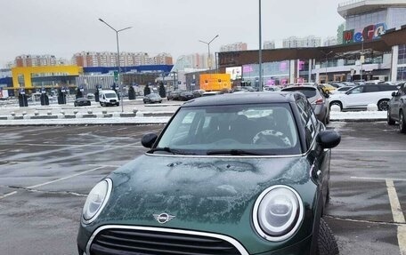 MINI Hatch, 2018 год, 1 670 000 рублей, 2 фотография