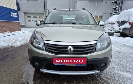 Renault Sandero I, 2013 год, 945 000 рублей, 1 фотография