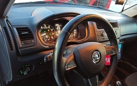 Skoda Roomster, 2013 год, 850 000 рублей, 7 фотография