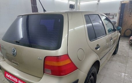 Volkswagen Golf IV, 2001 год, 398 000 рублей, 2 фотография