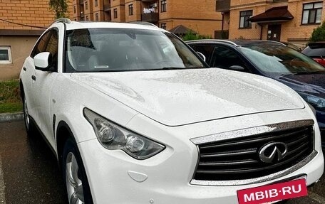 Infiniti FX II, 2011 год, 1 500 000 рублей, 2 фотография