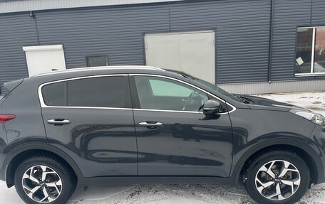 KIA Sportage IV рестайлинг, 2019 год, 2 500 000 рублей, 6 фотография