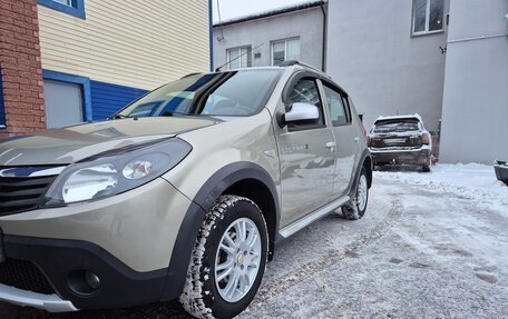 Renault Sandero I, 2013 год, 945 000 рублей, 3 фотография