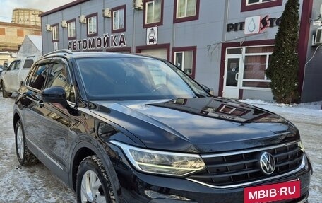 Volkswagen Tiguan II, 2021 год, 3 800 000 рублей, 5 фотография