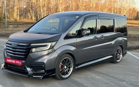 Honda Stepwgn IV, 2020 год, 3 150 000 рублей, 4 фотография