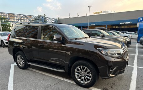 Toyota Land Cruiser Prado 150 рестайлинг 2, 2017 год, 4 600 000 рублей, 2 фотография