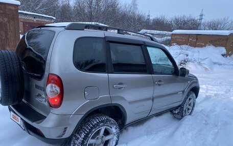 Chevrolet Niva I рестайлинг, 2011 год, 515 000 рублей, 7 фотография