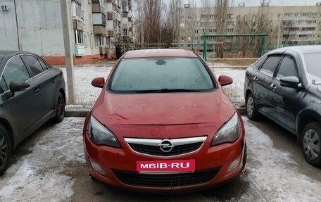 Opel Astra J, 2010 год, 598 000 рублей, 2 фотография