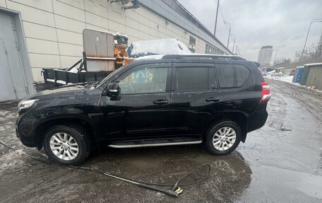 Toyota Land Cruiser Prado 150 рестайлинг 2, 2015 год, 3 670 000 рублей, 3 фотография