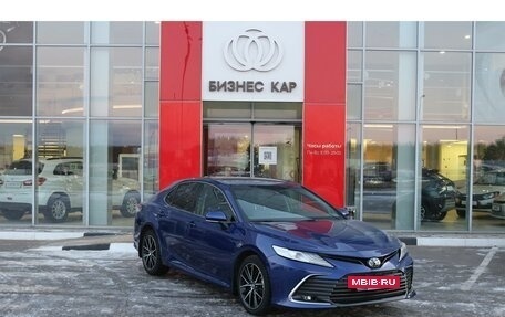 Toyota Camry, 2022 год, 3 899 000 рублей, 3 фотография