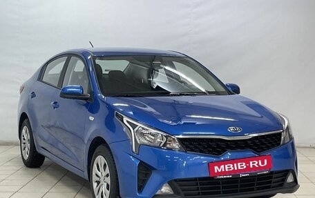 KIA Rio IV, 2021 год, 1 999 900 рублей, 2 фотография