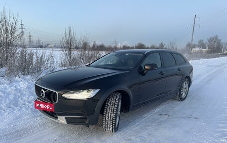 Volvo V90 Cross Country I рестайлинг, 2019 год, 3 070 000 рублей, 2 фотография