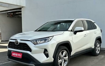 Toyota RAV4, 2021 год, 2 570 000 рублей, 1 фотография