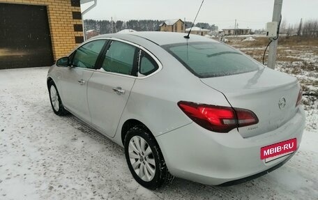 Opel Astra J, 2014 год, 700 000 рублей, 6 фотография