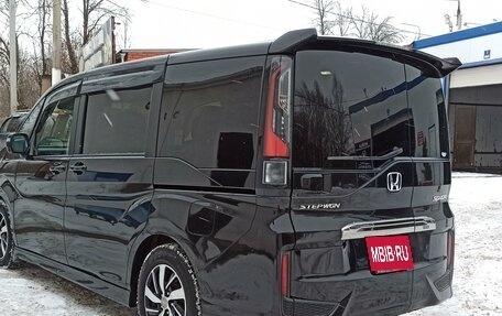 Honda Stepwgn IV, 2018 год, 2 900 000 рублей, 1 фотография