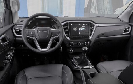 Isuzu D-Max, 2023 год, 3 999 000 рублей, 6 фотография