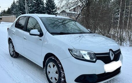 Renault Logan II, 2017 год, 745 000 рублей, 17 фотография