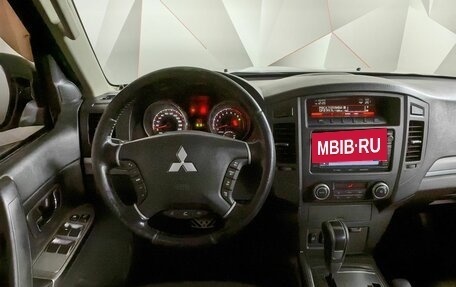 Mitsubishi Pajero IV, 2012 год, 1 998 000 рублей, 15 фотография