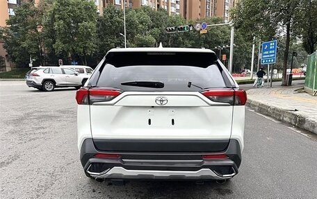 Toyota RAV4, 2020 год, 2 800 000 рублей, 6 фотография