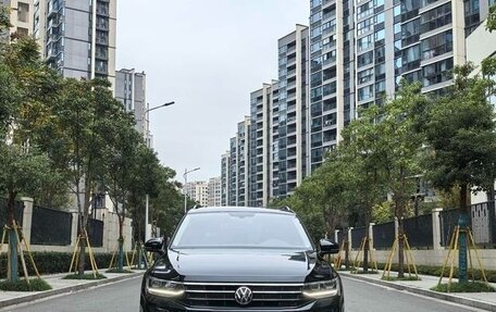 Volkswagen Tiguan II, 2024 год, 3 685 000 рублей, 2 фотография