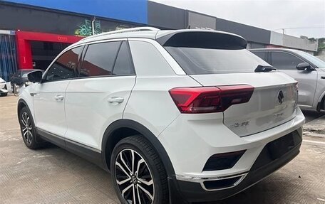 Volkswagen T-Roc I, 2022 год, 1 800 000 рублей, 4 фотография