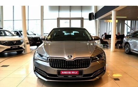 Skoda Superb III рестайлинг, 2024 год, 3 900 000 рублей, 8 фотография