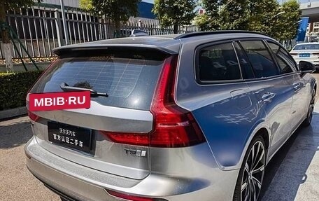 Volvo V60 II, 2021 год, 2 850 008 рублей, 6 фотография