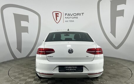 Volkswagen Passat B8 рестайлинг, 2017 год, 2 020 000 рублей, 3 фотография