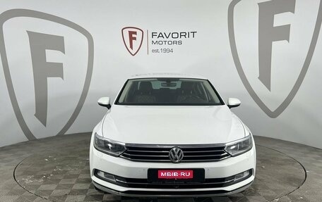 Volkswagen Passat B8 рестайлинг, 2017 год, 2 020 000 рублей, 2 фотография