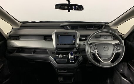 Honda Freed II, 2016 год, 1 457 000 рублей, 13 фотография