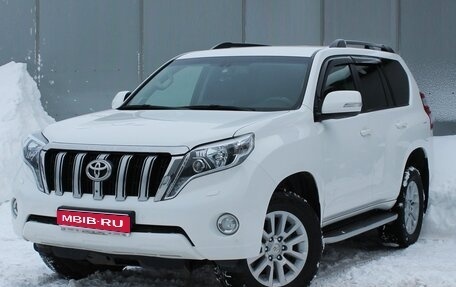 Toyota Land Cruiser Prado 150 рестайлинг 2, 2015 год, 3 750 000 рублей, 1 фотография