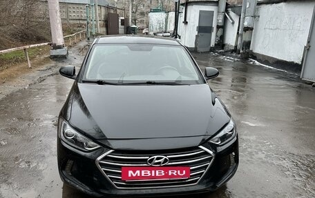 Hyundai Elantra VI рестайлинг, 2017 год, 1 490 000 рублей, 10 фотография