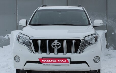 Toyota Land Cruiser Prado 150 рестайлинг 2, 2015 год, 3 750 000 рублей, 7 фотография