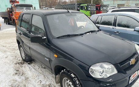 Chevrolet Niva I рестайлинг, 2010 год, 550 000 рублей, 2 фотография