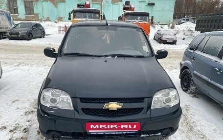 Chevrolet Niva I рестайлинг, 2010 год, 550 000 рублей, 4 фотография