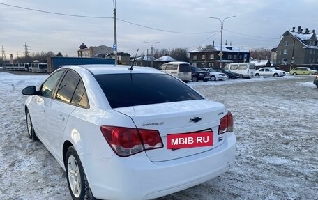 Chevrolet Cruze II, 2010 год, 715 000 рублей, 9 фотография