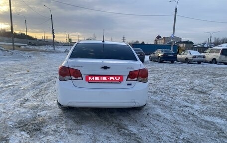 Chevrolet Cruze II, 2010 год, 715 000 рублей, 16 фотография