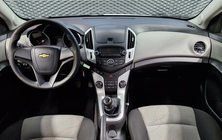 Chevrolet Cruze II, 2013 год, 980 000 рублей, 14 фотография