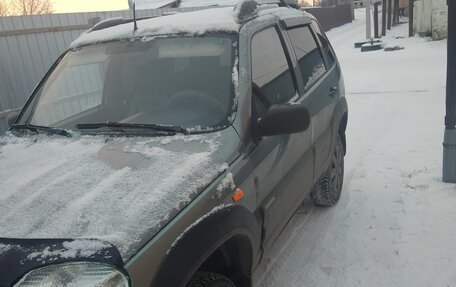 Chevrolet Niva I рестайлинг, 2010 год, 470 000 рублей, 4 фотография