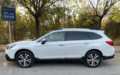 Subaru Outback IV рестайлинг, 2021 год, 3 500 000 рублей, 3 фотография