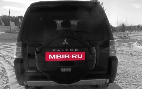 Mitsubishi Pajero IV, 2013 год, 2 400 000 рублей, 2 фотография