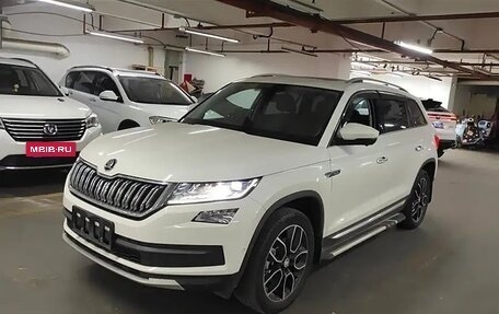 Skoda Kodiaq I, 2021 год, 2 841 000 рублей, 2 фотография