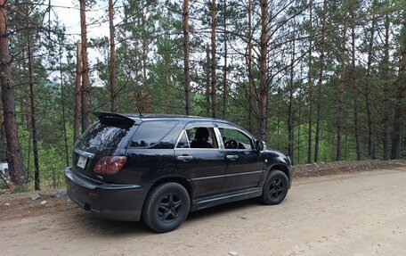 Toyota Harrier, 1999 год, 900 000 рублей, 2 фотография