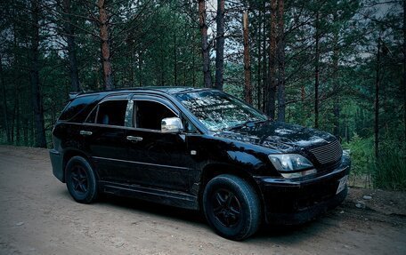 Toyota Harrier, 1999 год, 900 000 рублей, 4 фотография