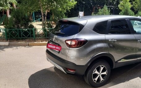 Renault Kaptur I рестайлинг, 2017 год, 1 649 000 рублей, 23 фотография