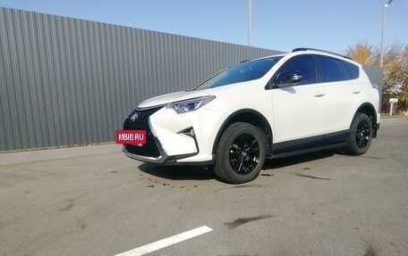 Toyota RAV4, 2018 год, 2 фотография