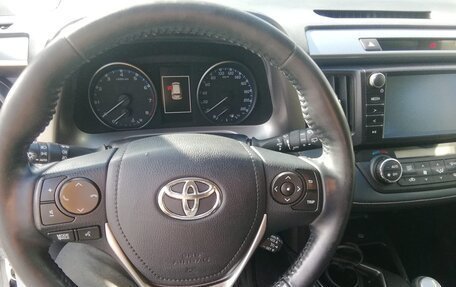 Toyota RAV4, 2018 год, 7 фотография